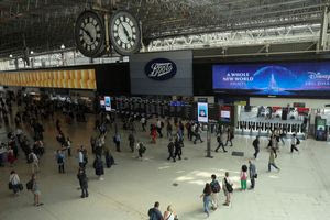 Μπλακ άουτ παρέλυσε το μετρό του Λονδίνου (video)