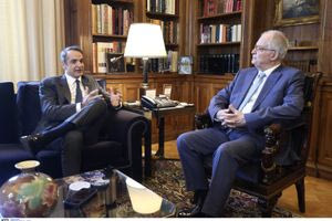 Μητσοτάκης σε Τασούλα για άρση μονιμότητας: Θα αποτελέσει θεσμική κατοχύρωση της αξιολόγησης