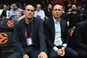 Αγγελόπουλοι μετά την ήττα από τον Παναθηναϊκό: «Να εμφανιστεί η ομάδα την Κυριακή, γιατί η υπομονή μας τελειώνει»