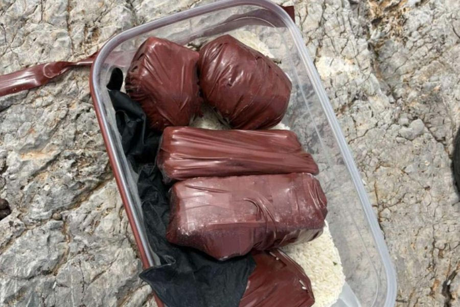 Σε αποθήκη ναρκωτικών είχαν μετατρέψει το μαντρί