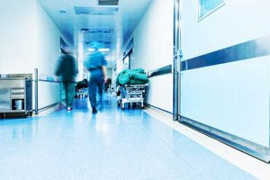 “Κραυγαλέα η απουσία ολοκληρωμένων υπηρεσιών ανακουφιστικής και παρηγορικής φροντίδας”