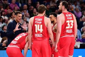 Στο f-4 του Άμπου Ντάμπι ο Ολυμπιακός με 3-1