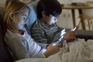 Πόσο επιβλαβής είναι η χρήση smartphone για το παιδί μου; Τι μπορεί να αποδείξει η έρευνα
