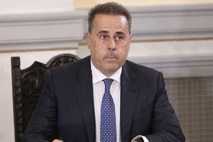 Παπασταύρου: Για ένα μήνα ανοικτή η πλατφόρμα επιδότησης των επιχειρήσεων