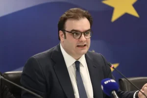 Στις Βρυξέλλες για τις συνεδριάσεις του Eurogroup και ECOFIN ο Κυριάκος Πιερρακάκης