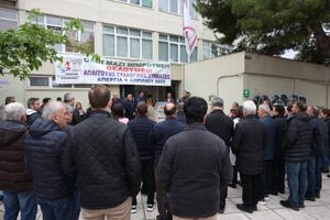 Τίμησαν την Εργατική Πρωτομαγιά στο Ηράκλειο (φωτογραφίες)