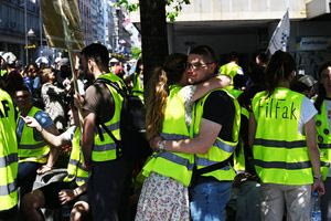 Σερβία: Διαδηλώσεις φοιτητών και εργαζομένων σε όλες τις μεγάλες πόλεις για την Πρωτομαγιά