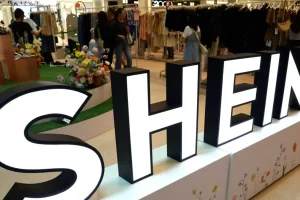 Στο μικροσκόπιο της ΕΕ η Shein για παραβιάσεις στους κανόνες προστασίας καταναλωτών