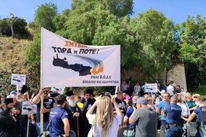 Εν μέσω αντιδράσεων η υπογραφή για ΒΟΑΚ – Έφτασαν στο Ηράκλειο οι Σητειακοί