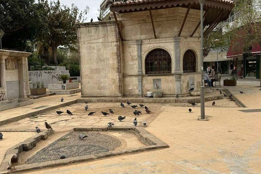 «Σκονισμένη πολιτεία» το Ηράκλειο – Βγήκαν τα λάστιχα στο κέντρο