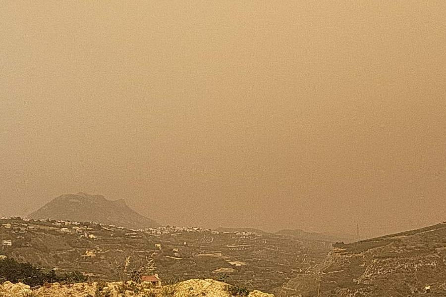 Καιρός: Νοτιάδες και αφρικανική σκόνη στην Κρήτη – Βροχές και καταιγίδες στην υπόλοιπη χώρα