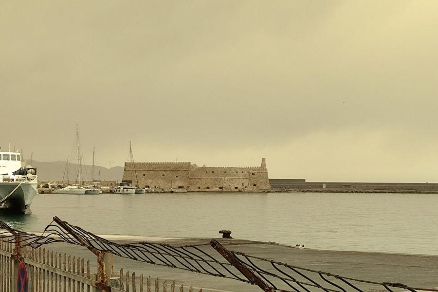 Ισχυροί νοτιάδες και αφρικανική σκόνη στην Κρήτη