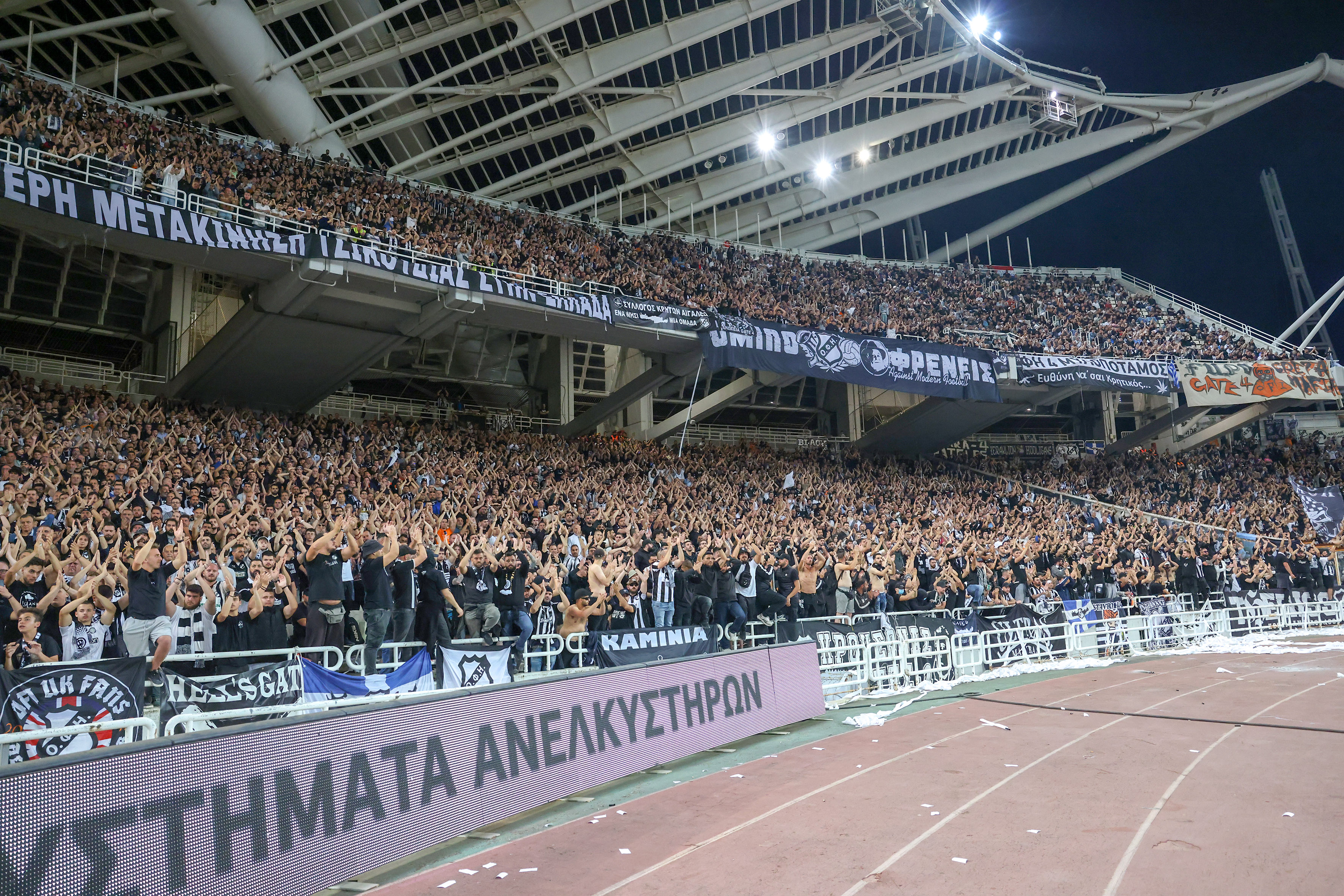 Μιχάλη Μπούση, η μπάλα είναι στα πόδια σου…