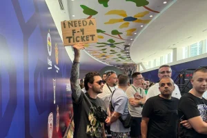 Εκατοντάδες Έλληνες χωρίς εισιτήριο στο Άμπου Ντάμπι