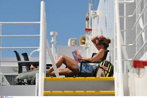 Ποιοι ξοδεύουν περισσότερα, πόσες μέρες μένουν – Το προφίλ των ξένων τουριστών στην Ελλάδα