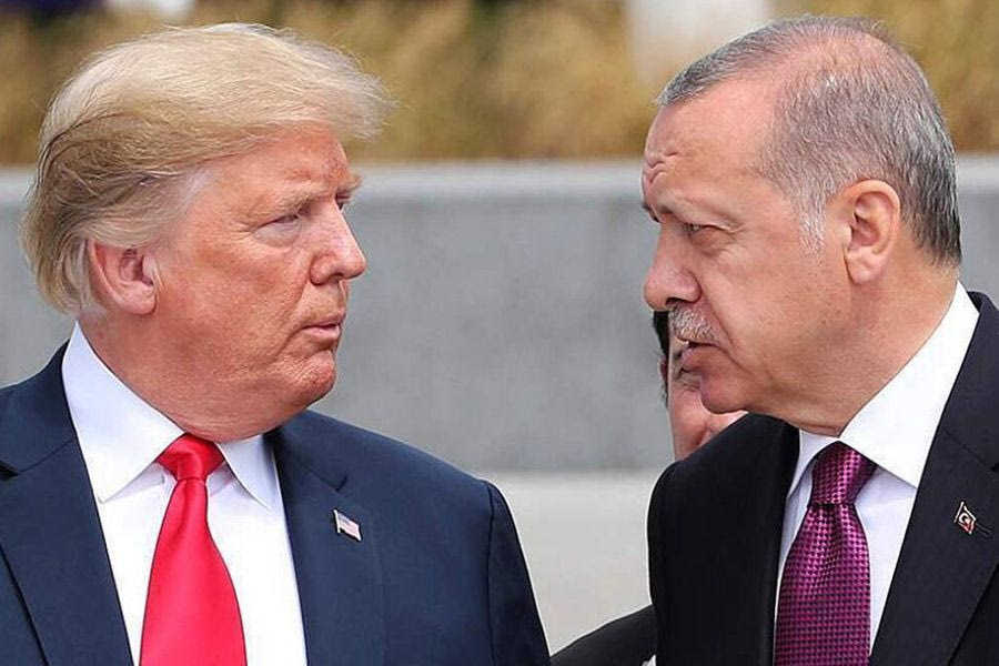 Ο Ερντογάν συνομίλησε τηλεφωνικά με τον Τραμπ και τον προσκάλεσε στην Τουρκία