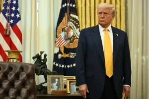 Τραμπ: Δικαστήριο αναιρεί τους «ανταποδοτικούς» τελωνειακούς δασμούς του Τραμπ – «Πρόκειται για υπέρβαση εξουσίας»