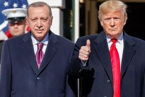 Ο Τραμπ αναβαθμίζει την Τουρκία του Ερντογάν