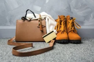 Κατασχέθηκαν 6.000 προϊόντα «μαϊμού» σε περιοχή του Δήμου Χερσονήσου – Συνελήφθη ο υπεύθυνος καταστήματος