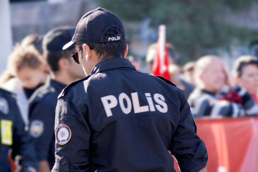 Ένοπλος άνοιξε πυρ κοντά στο προξενείο του Ισραήλ στην Κωνσταντινούπολη