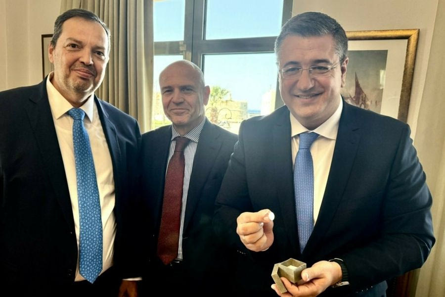 Τζιτζικώστας: «Πρόθεση της ΕΕ να χρηματοδοτήσει εκ νέου έργα σημαντικά για την αναβάθμιση του λιμανιού Ηρακλείου»