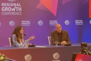 Επεισόδιο Βαρουφάκη με δημοσιογράφο – «Είστε γελοία, κυρία μου»