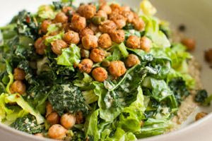 Πώς να φτιάξετε την τέλεια vegan σαλάτα caesar – Συνταγή