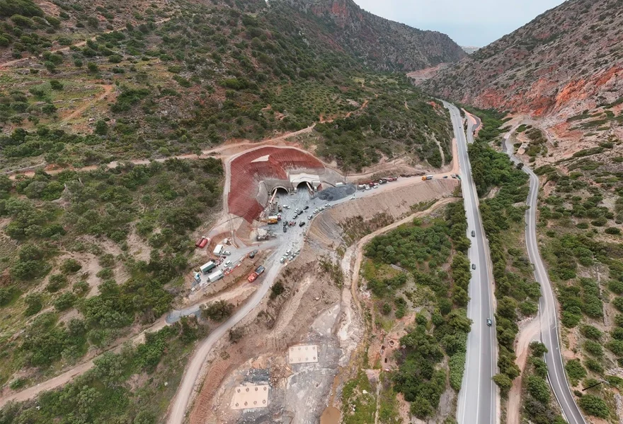 Θα κλείσει και πάλι ο ΒΟΑΚ για την απομάκρυνση επισφαλών βραχωδών όγκων