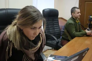 Βικτόρια Ρόσινα: Γιατί οι Ρώσοι αφαίρεσαν τα μάτια, τον λάρυγγα και τον εγκέφαλο της δημοσιογράφου