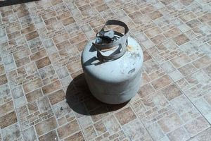 Χανιά: Πέταξαν γεμάτη φιάλη υγραερίου μέσα σε κάδο σκουπιδιών