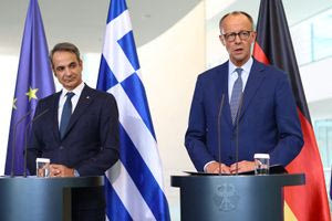 Eπικοινωνία Μητσοτάκη – Μερτς: Στο επίκεντρο οι εξελίξεις στη Μέση Ανατολή