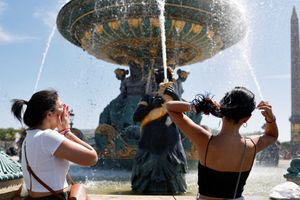 Σε κλοιό καύσωνα η Νότια Ευρώπη