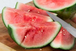 Ζελέ καρπούζι – Δροσερή και πανεύκολη συνταγή