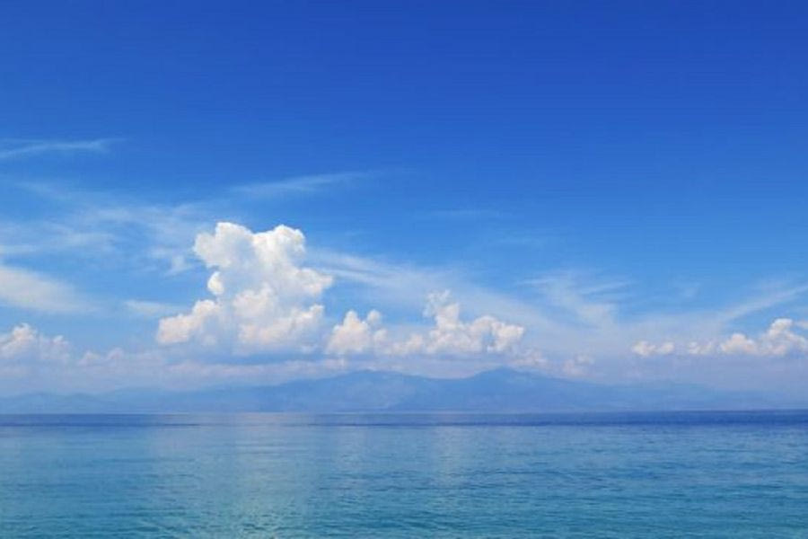 Καιρός: “Μίνι” καλοκαίρι – Πού θα ξεπεράσει τους 30 βαθμούς η θερμοκρασία