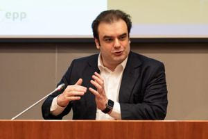 Πιερρακάκης: Η Ελλάδα έτοιμη να αξιοποιήσει την Τεχνητή Νοημοσύνη σε Δημόσιο και επιχειρήσεις