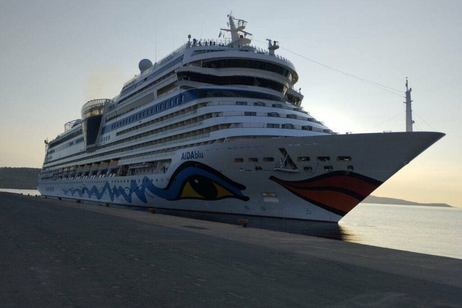 Δύο κρουαζιερόπλοια έδεσαν στο λιμάνι της Σούδας