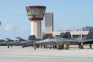 Πολύ καλά εκπαιδευμένος ο Αζέρος κατάσκοπος που συνελήφθη στη Σούδα – Πώς τον εντόπισε η ΕΥΠ, τι δείχνουν λάπτοπ-κινητά