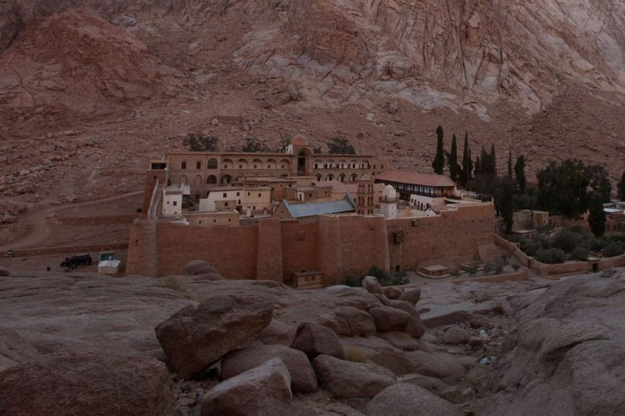 Μανιάτης για Μονή Σινά: Σε κίνδυνο η βιωσιμότητα και η λειτουργία του μοναστηριού