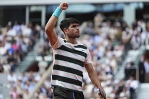 Roland Garros: Ο Αλκαράθ διατήρησε το στέμμα του με επική ανατροπή