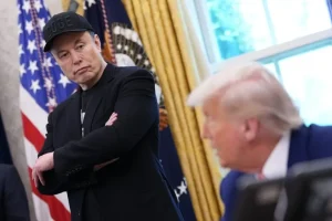 Elon Musk: Είπε ότι το όνομα του Donald Trump βρίσκεται στους φακέλους της υπόθεσης Jeffrey Epstein