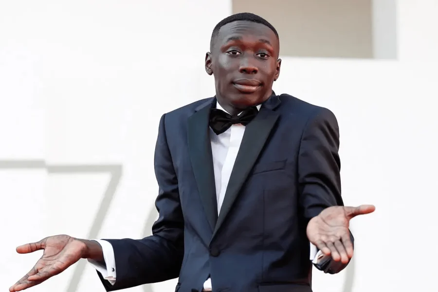 Ο πιο δημοφιλής TikToker του κόσμου, Khaby Lame, αποχωρεί από τις ΗΠΑ μετά τη σύλληψή του από την ICE