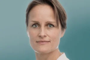 MI6: Για πρώτη φορά γυναίκα επικεφαλής της υπηρεσίας πληροφοριών της Βρετανίας – Ποια Είναι η Blaise Metreweli