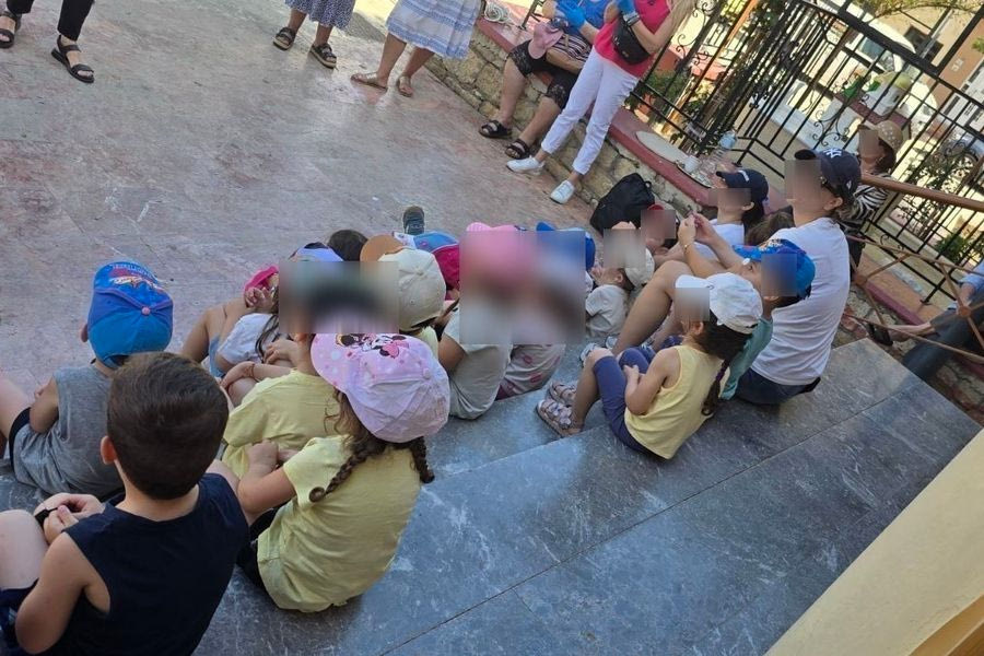 Παιδικά χαμόγελα στην περιβαλλοντική δράση με τα παιδιά του ΣΤ’ ΚΕΠΑ στα Καμίνια