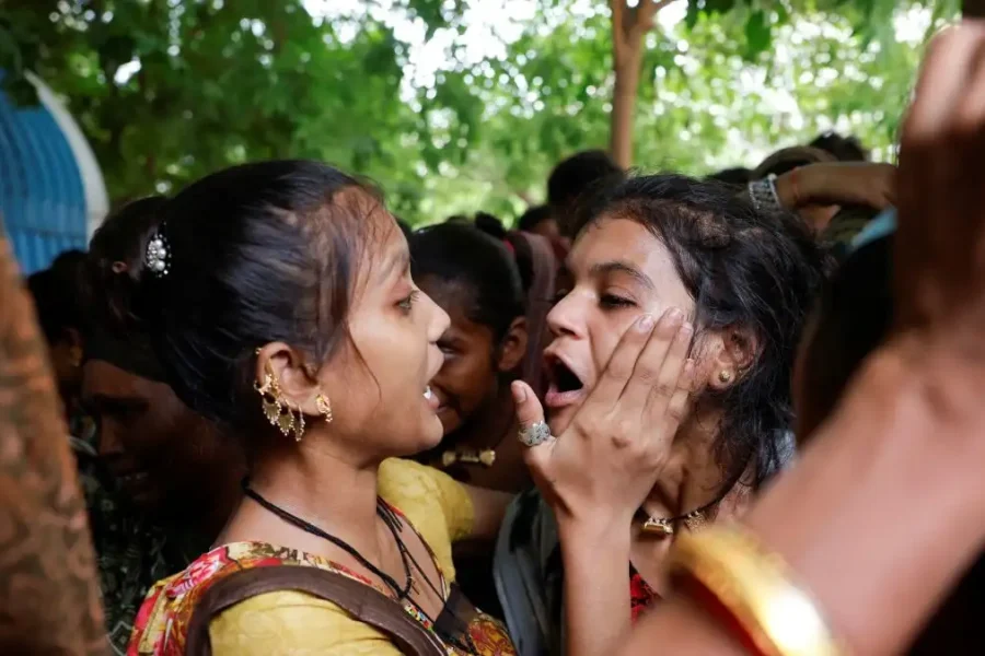 Ινδία: Εκπλήρωσε την τελευταία επιθυμία της γυναίκας του και σκοτώθηκε στην πτήση της Air India – Ορφανά τα δύο τους παιδιά