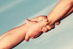 Ο Εμπορικός Σύλλογος Χανίων στηρίζει τον αγώνα ζωής της μικρής Μαρίας