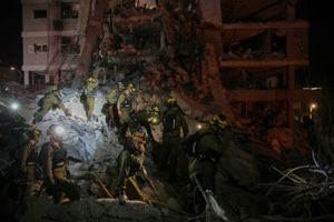 Mπαράζ επιθέσεων του Ιράν στο Ισραήλ με τουλάχιστον 8 νεκρούς, 200 τραυματίες και δεκάδες αγνοούμενους