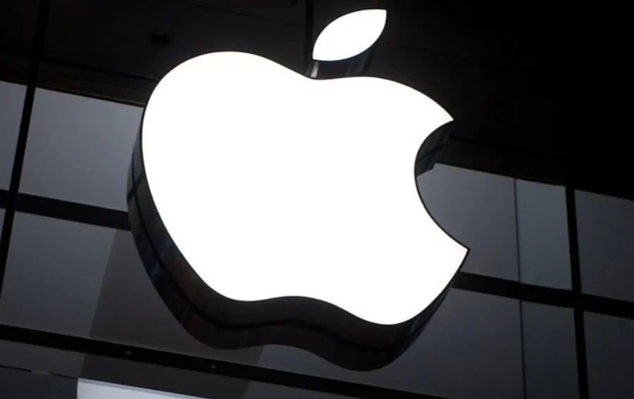 Η Apple υποχωρεί στην πίεση της ΕΕ και βάζει τέλος στην αποκλειστικότητα του App Store