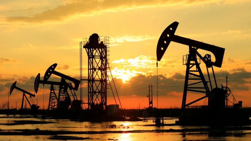 Πετρέλαιο: Βουτιά 6% στις τιμές μετά τις επιθέσεις του Ιράν σε αμερικανικές βάσεις