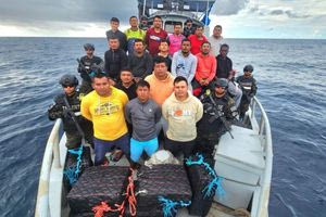 Κατασχέθηκαν 6,3 τόνοι κοκαΐνης στον Ειρηνικό – 17 συλλήψεις