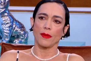 Έλενα Τοπαλίδου: Τι απαντά στα αρνητικά σχόλια για την εμφάνισή της – «Υπήρχε πολλά χρόνια πριν»